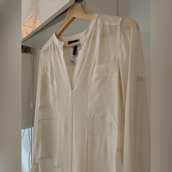 BCBGMaxAzria White V-Neck Long Sleeves Blouse - Picture 2 of 15